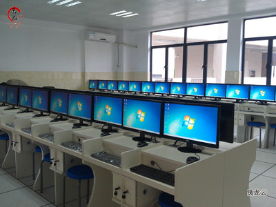 探索YL10禹龍?jiān)?一體化云終端解決方案賦能未來(lái)智慧教育